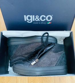 Ladies Boots BNIB Black Leather