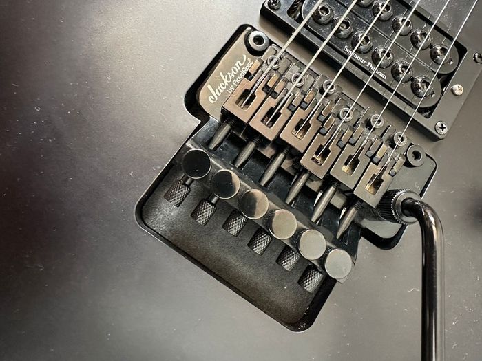 Jackson JS32