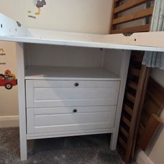 IKEA SUNDVIK Changing Table Bundle + Free Storage & Mat