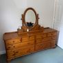 dressing table Image 2