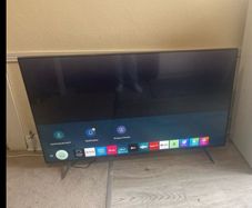 Smart Samsung TV  65 Inch HD Brand new