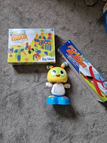 Fisher Price Bright Beats Dance And Move Beatbo Robot