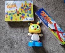 Fisher Price Bright Beats Dance And Move Beatbo Robot
