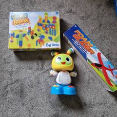 Fisher Price Bright Beats Dance And Move Beatbo Robot