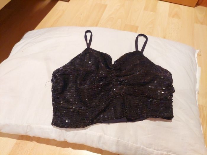 black ladies top