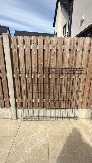Dog Run / Gate / Fencing