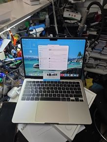 macbook air M3  Shop warranty like new