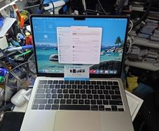 macbook air M3  Shop warranty like new