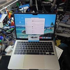 macbook air M3  Shop warranty like new