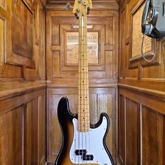 Squier Precision Bass 1982-84