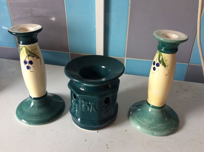 2 candle sticks & oil burner