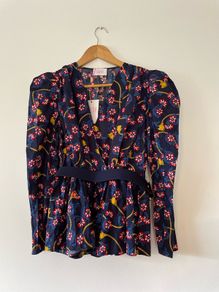 Savida belted top size 10 - New