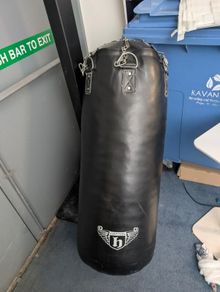 hatton punch bag and stand