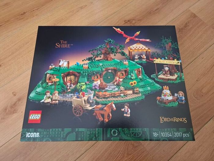 LEGO Icons 10354 The Lord of the Rings: The Shire