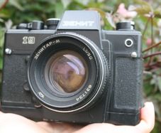 ZENIT 19 Russian SLR Camera (in working order)
