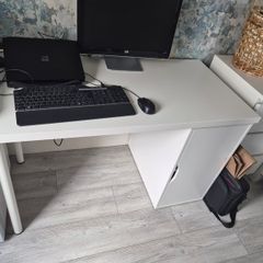 Office desk and chair