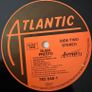 Rush - Presto. Very rare LP with vinyl in really nice condition. Cover is well preserved as is inner sleeve. Bargain for a highly collectable LP. Image 5