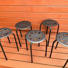 stools x4