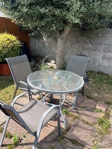 Garden Table and 3x chairs