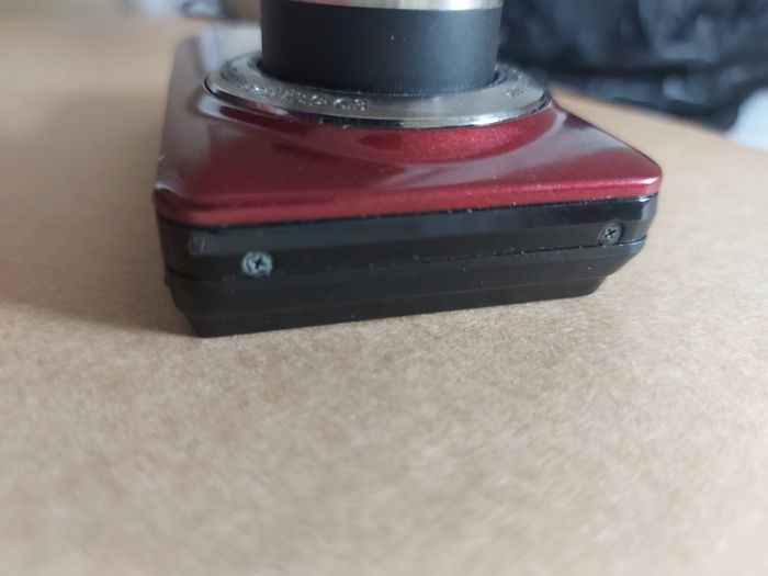 KODAK PIXPRO Digital Camera, Model FZ55, 16 megapixel, 5 x Zoom, in very good condition, but issue with Lens not retracting when turned off
