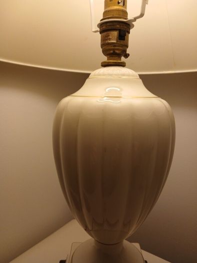Wedgwood Cream Lamp