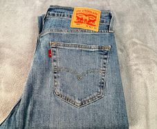Levis 505 Mens Jeans W34 L30 Light Blue Denim Straight Leg Button Fly