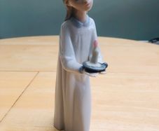 Genuine Lladro Figurine