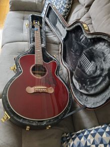 Epiphone EJ200 Coupe and fitted Epiphone case