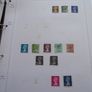 A valuable comprehensive collection of Elizabeth II stamps, hinged in the album (1952-2000) Image 10