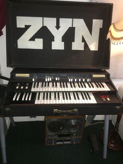 Jennings organ J.68
