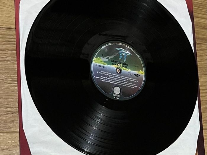 Status Quo 12 Gold Bars vinyl