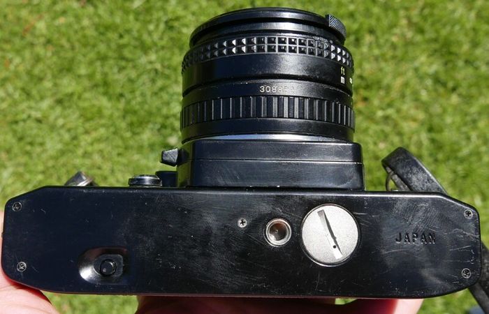 Ricoh KR-5 - 35mm Camera W/ 55mm 2.2 Ricoh -  works well