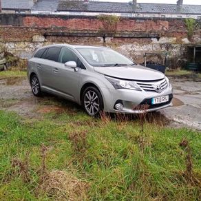 2013 toyota avensis 2.0 d4d parts