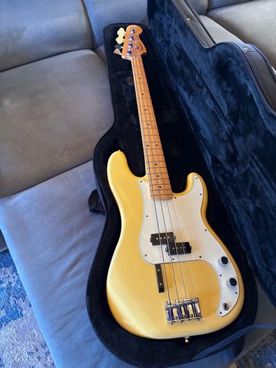 Fender Player Precision Bass