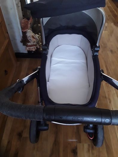mama and Papa's pram