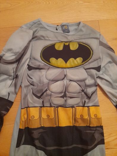 Dress up Batman costume