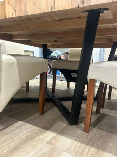 Rustic dining table only used a handful of times