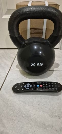 brand new 20 kilo cast iron kettlebell