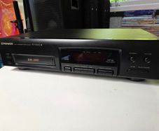 Vintage Multi-CD player for parts/repair