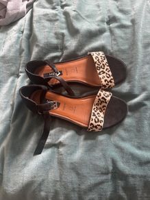 sandal