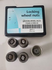 Toyota Lexus Set of Locking Wheel Nuts