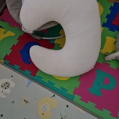 feeding pillow