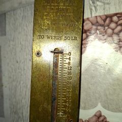Salter Pocket Balance Hanging Scale. Brass Face and has a maximum capacity of 50 pounds.These scales were manufactured in England, frequently used for fishing or measuring household goods Postage Available or Collection
