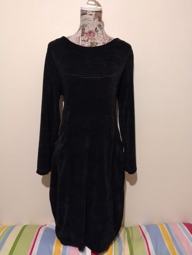 Beautiful Pocket Dress, New With Tags
