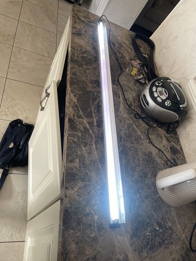 fish tank light