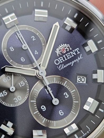 Watch Orient Chronograph.