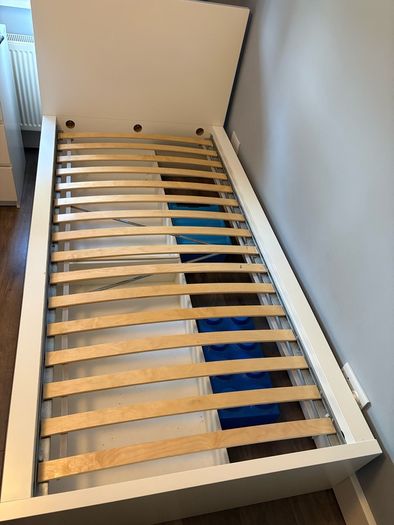 single bed from IKEA (with or without mattress)