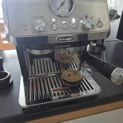 Delonghi la specialista coffee machine