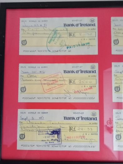 Vintage-Bank of Ireland-Cheques