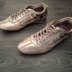 Women's Nike runners